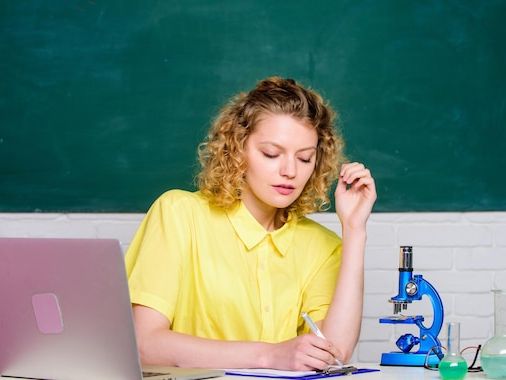 Praktyczne porady dla efektywnej nauki zdalnej: jak zwiększyć koncentrację i wyniki